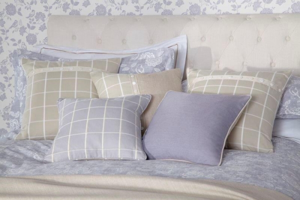 Henley_Bird_Garden_Print__Lavender_wp_interior2