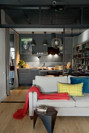 Маленькая квартира декоратора и редактора Salon Interior - Пошив штор ...