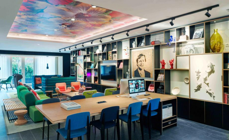 Отель citizenM Amstel в Амстердаме